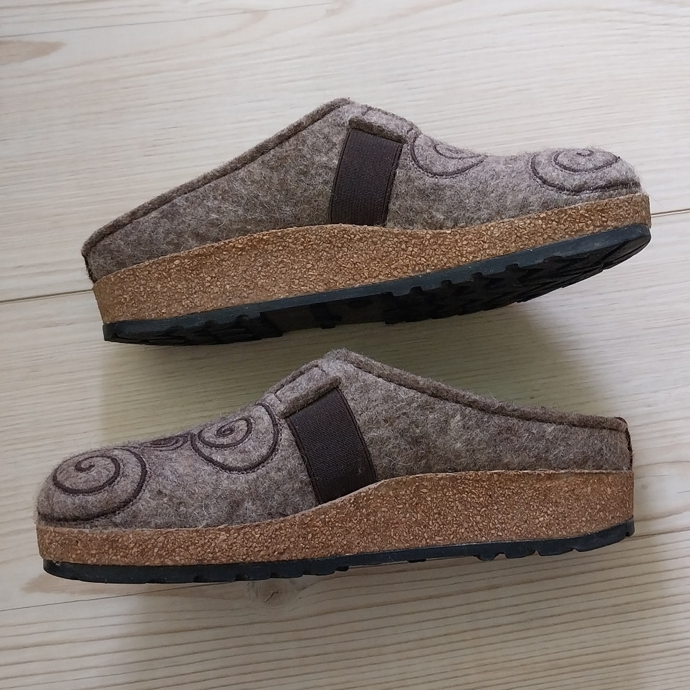 Haflinger Magic Wool Clogs - Picture 4 of 8